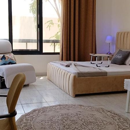 Jumeirah Beach Villa Дубай Екстериор снимка