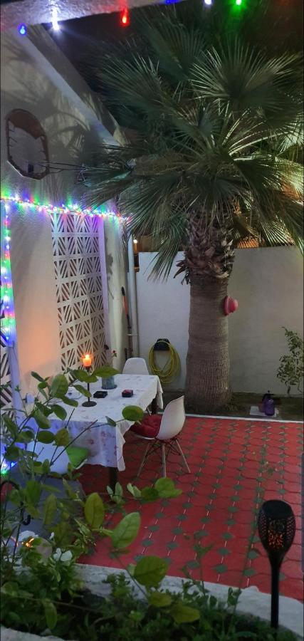 Jumeirah Beach Villa Дубай Екстериор снимка