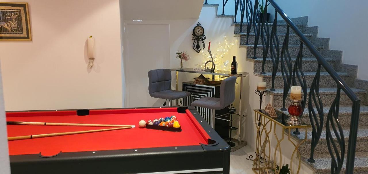 Jumeirah Beach Villa Дубай Екстериор снимка